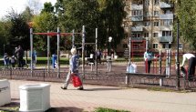 Площадка для воркаута в городе Подольск №7525 Средняя Современная фото