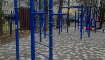 Площадка для воркаута в городе Пятигорск №12716 Маленькая Современная фото