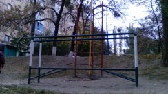 Площадка для воркаута в городе Белая Церковь №5850 Средняя Современная фото