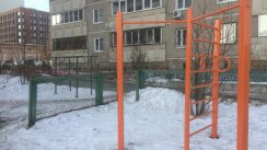 Площадка для воркаута в городе Екатеринбург №8144 Маленькая Современная фото