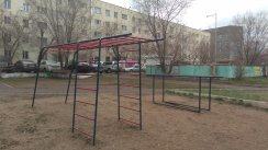 Площадка для воркаута в городе Астана №8441 Маленькая Современная фото