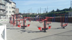 Площадка для воркаута в городе Львов №8575 Средняя Современная фото