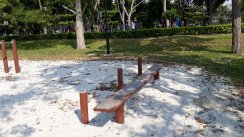 Площадка для воркаута в городе Сингапур №9299 Маленькая Современная фото