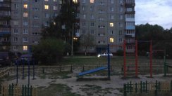 Площадка для воркаута в городе Нижний Новгород №9878 Маленькая Современная фото