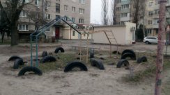 Площадка для воркаута в городе Комсомольск №10444 Маленькая Современная фото