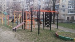 Площадка для воркаута в городе Киев №10566 Средняя Современная фото