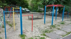 Площадка для воркаута в городе Киев №11393 Маленькая Современная фото