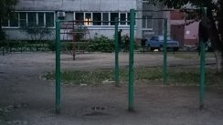 Площадка для воркаута в городе Тюмень №11900 Маленькая Современная фото