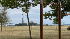 Площадка для воркаута в городе Нью Джерси №11990 Маленькая Современная фото