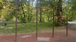 Площадка для воркаута в городе Жуковский №13132 Маленькая Современная фото