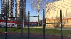 Площадка для воркаута в городе Москва №43 Средняя Современная фото