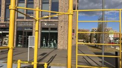 Площадка для воркаута в городе Москва №13226 Маленькая Современная фото