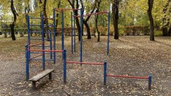 Площадка для воркаута в городе Воронеж №13228 Маленькая Современная фото