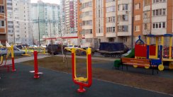 Площадка для воркаута в городе Красногорск №5106 Маленькая Современная фото