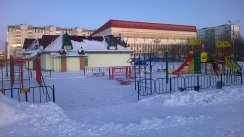 Площадка для воркаута в городе Воркута №4769 Маленькая Современная фото