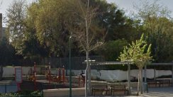 Площадка для воркаута в городе Бат-Ям №5077 Маленькая Современная фото