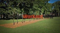 Площадка для воркаута в городе Квебек №3584 Маленькая Современная фото