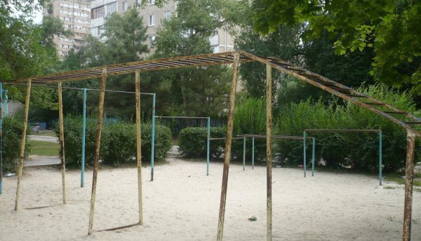 Площадка для воркаута в городе Волгодонск №374 Средняя Советская фото