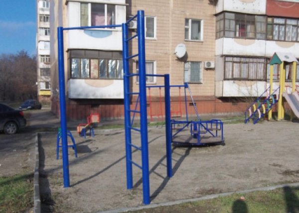 Площадка для воркаута в городе Запорожье №2612 Маленькая Советская фото