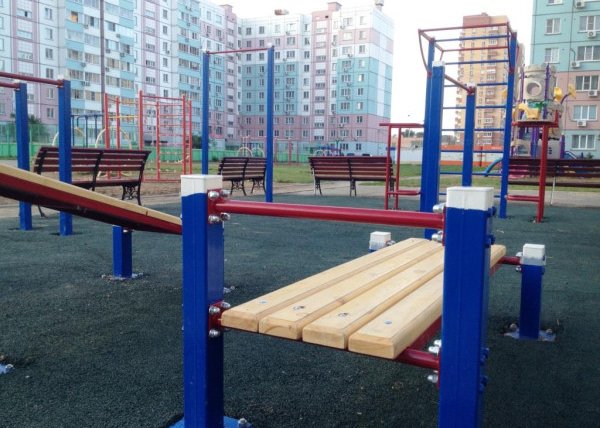 Площадка для воркаута в городе Хабаровск №3013 Средняя Современная фото