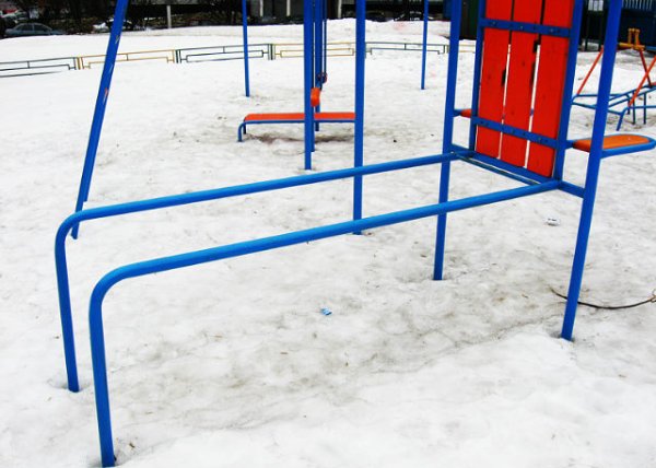 Площадка для воркаута в городе Москва №715 Средняя Современная фото