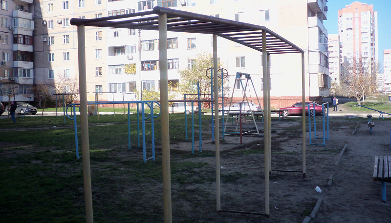 Площадка для воркаута в городе Запорожье №1918 Средняя Советская фото