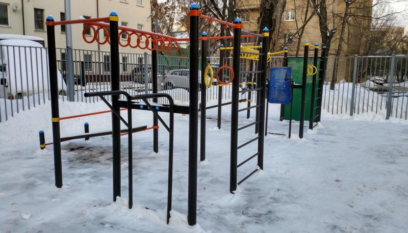 Площадка для воркаута в городе Москва №9348 Средняя Хомуты фото