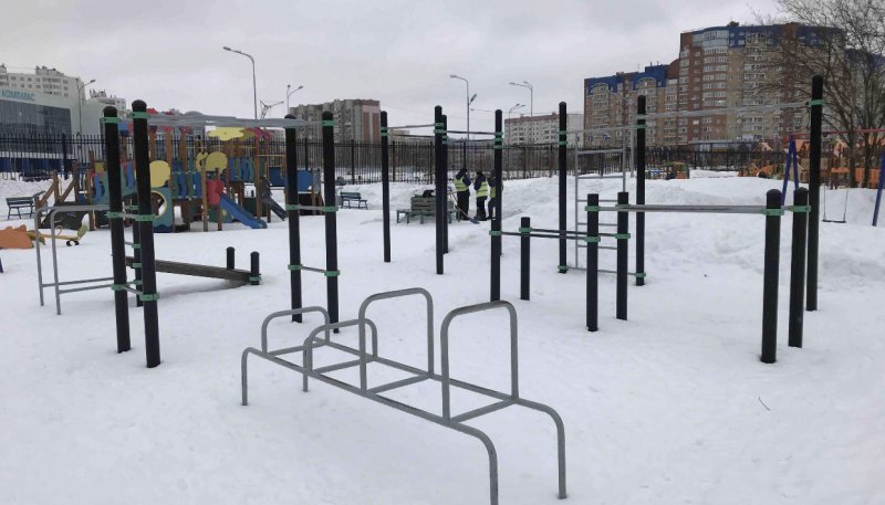 Площадка для воркаута в городе Сургут №9460 Средняя Хомуты фото