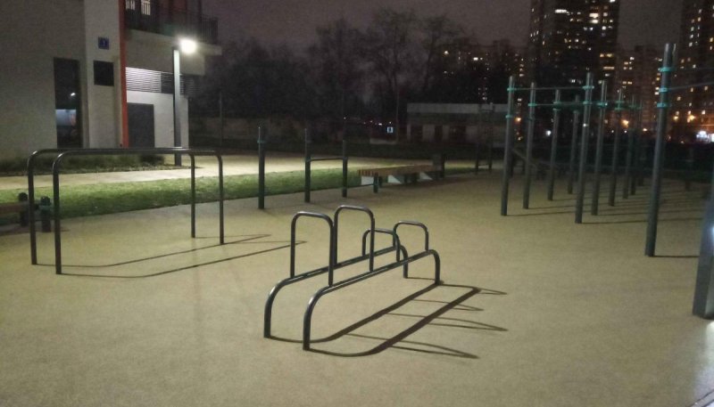 Площадка для воркаута в городе Котельники №10385 Средняя Хомуты фото