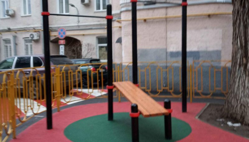 Площадка для воркаута в городе Москва №10591 Маленькая Хомуты фото