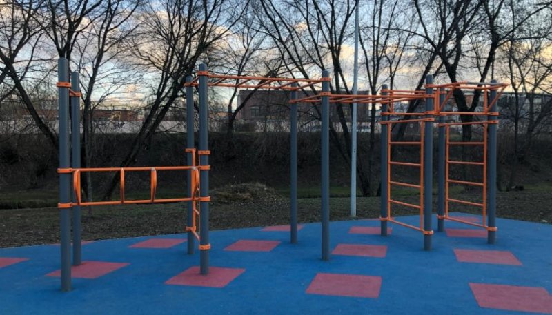 Площадка для воркаута в городе Москва №11210 Средняя Хомуты фото