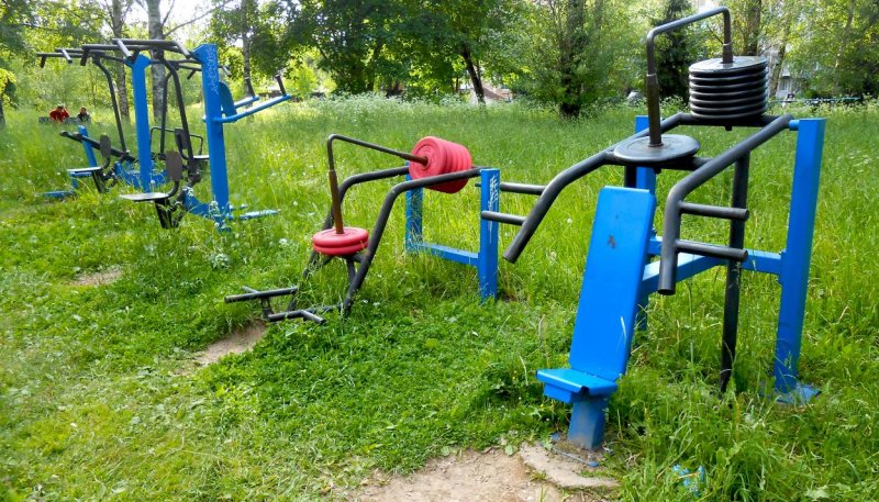 Площадка для воркаута в городе Сергиев Посад №12469 Средняя Современная фото