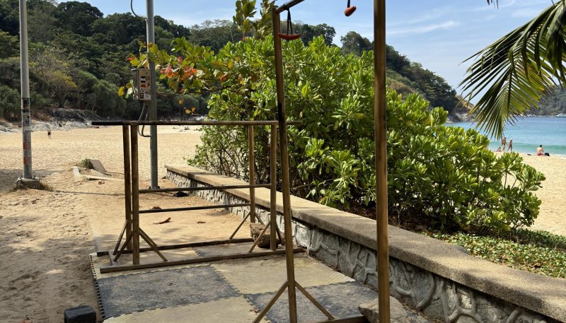 Площадка для воркаута в городе Пхукет №12791 Маленькая Советская фото