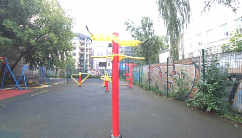 Площадка для воркаута в городе Санкт-Петербург №12868 Средняя Современная фото