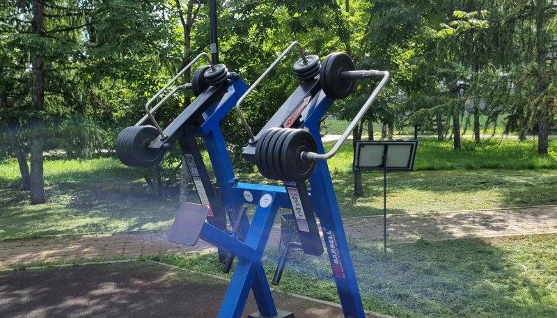 Площадка для воркаута в городе Красноярск №13211 Большая Современная фото
