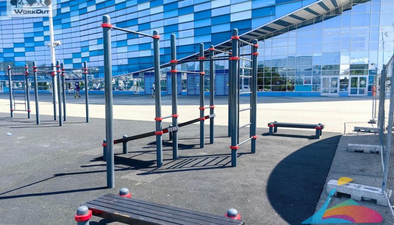 Площадка для воркаута в городе Сочи №11475 Большая Современная фото