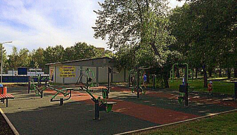 Площадка для воркаута в городе Москва №4088 Средняя Современная фото