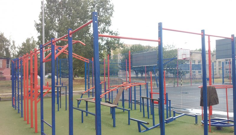 Площадка для воркаута в городе Ижевск №5540 Средняя Современная фото