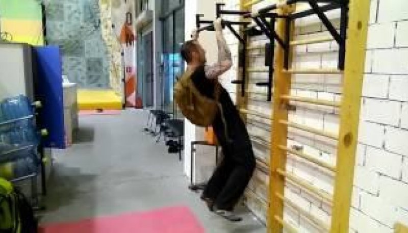 20кг. Первый круг, второй подход