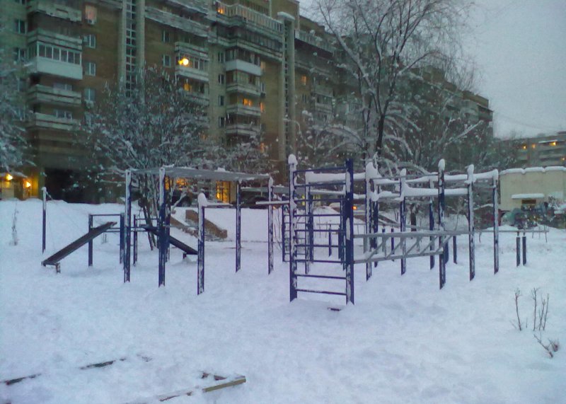 Площадка для воркаута в городе Самара №1986 Большая Современная фото