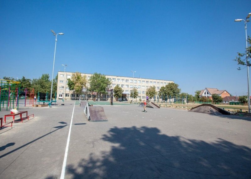 Площадка для воркаута в городе Таганрог №6398 Средняя Современная фото