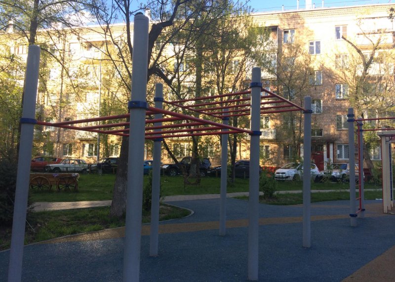 Площадка для воркаута в городе Москва №6626 Средняя Хомуты фото