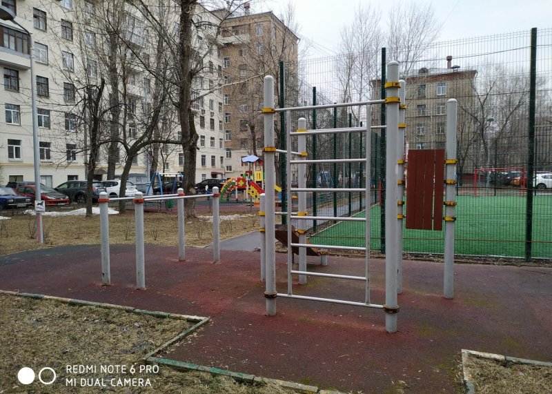 Площадка для воркаута в городе Москва №9536 Маленькая Хомуты фото