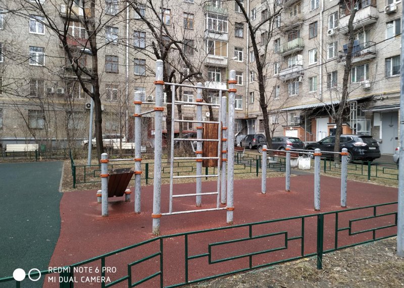 Площадка для воркаута в городе Москва №9535 Маленькая Хомуты фото