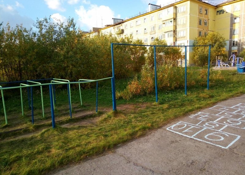 Площадка для воркаута в городе Воркута №10428 Маленькая Советская фото