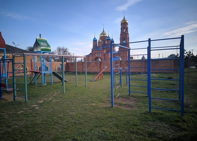 Площадка для воркаута в городе Ипатово №10649 Маленькая Советская фото