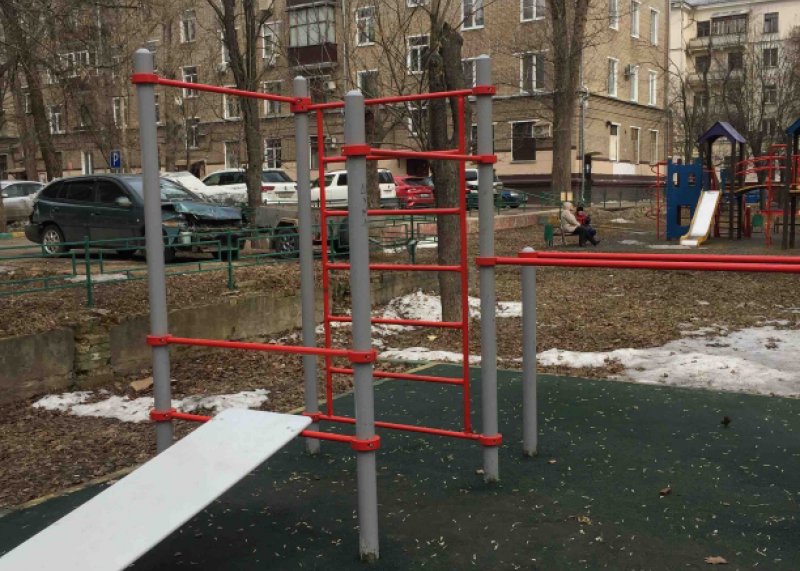 Площадка для воркаута в городе Москва №11310 Маленькая Хомуты фото
