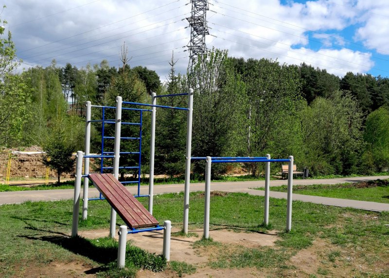 Площадка для воркаута в городе Сергиев Посад №12804 Маленькая Хомуты фото