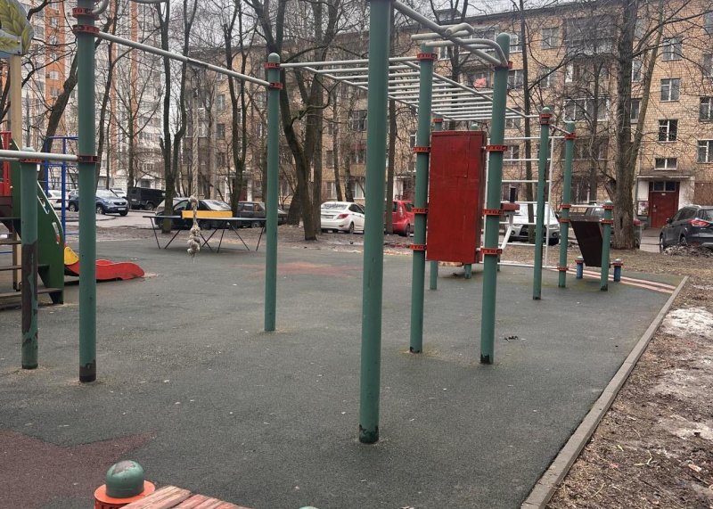 Площадка для воркаута в городе Москва №13074 Маленькая Хомуты фото