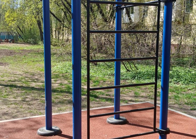 Площадка для воркаута в городе Москва №5378 Средняя Современная фото